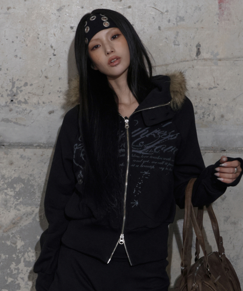 FANCY CLUB(ファンシークラブ)の「ルースリスファーフードジップアップ (ブラック) F25ZA005(パーカー・レディース・その他・ONE SIZE)」の6枚目の写真