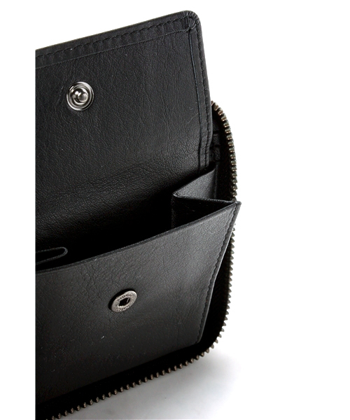 KENJIIKEDA(ケンジイケダ)の「KENJI IKEDA カーフ二つ折り財布(財布・レディース・ブラック・FREE)」の8枚目の写真