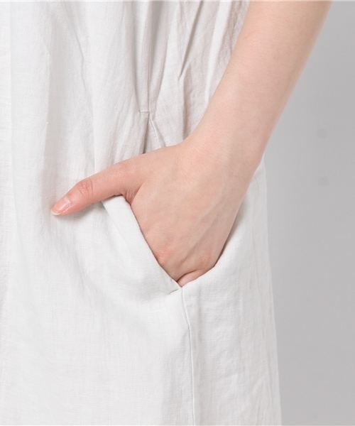 LBC（エルビーシー）の「ノースリVネックワンピース          （ワンピース・レディース・オフホワイト/グリーン/パープル・MEDIUM/LARGE）」の8枚目の写真