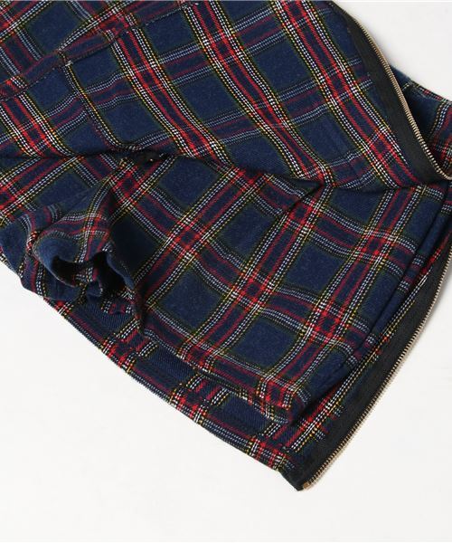 onespo（ワンスポ）の「サイドジップミニ（スカート・レディース・レッド/イエロー/ダークブルー・M）」の4枚目の写真