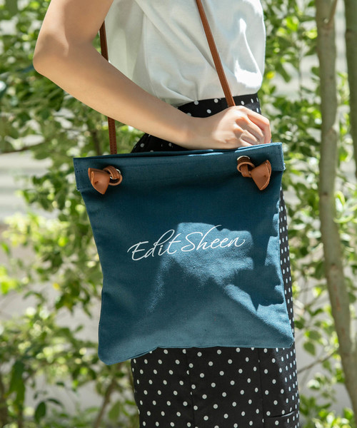 Edit Sheen(エディットシーン)の「スリムキャンバスロゴトートバッグ(トートバッグ・レディース・ホワイト/ベージュ/ネイビー/カーキ・FREE)」の4枚目の写真