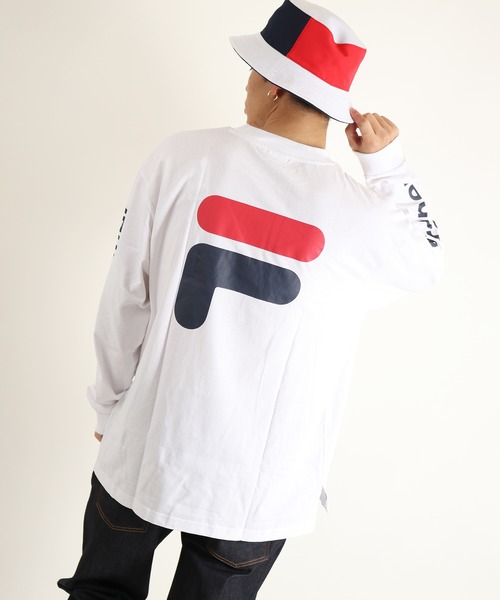 FILA HERITAGE(フィラヘリテージ)の「【FILA heritage】フィラ デザイン袖ロゴクルーネックロングスリーブTシャツ(スウェット・メンズ・ホワイト/ライトブルー/ブラック/ブルー系その他/ホワイト系その他/イエロー/レッド/ホワイト系その他2/レッド系その他・M/L/2XL/XL)」の2枚目の写真