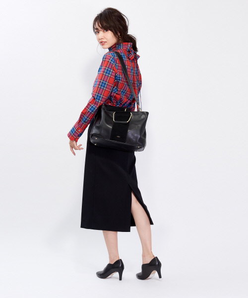 PICHE ABAHOUSE(ピシェ アバハウス)の「Vカットスカラップラインパンプス(パンプス・レディース・ブラック/オフホワイト/ボルドー・40/38/39/35/36/37/34)」の18枚目の写真