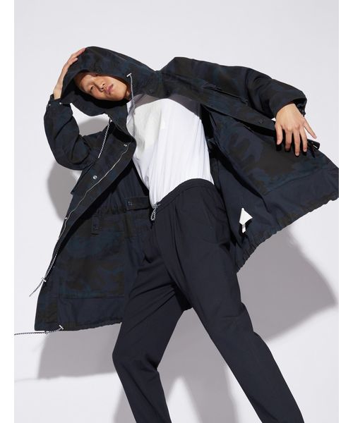ARMANI EXCHANGE(アルマーニエクスチェンジ)の「【A|Xアルマーニ エクスチェンジ】カモフラージュ柄 モッズコート(モッズコート・メンズ・カモフラージュ/グレー系カモフラージュ・SMALL/MEDIUM/LARGE/X-LARGE/X-SMALL)」の4枚目の写真