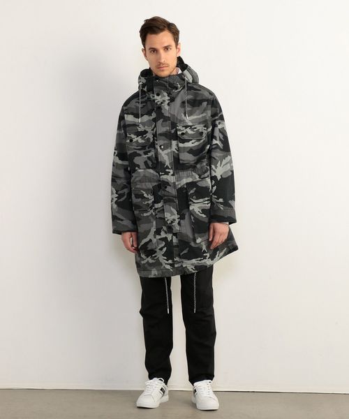 ARMANI EXCHANGE(アルマーニエクスチェンジ)の「【A|Xアルマーニ エクスチェンジ】カモフラージュ柄 モッズコート(モッズコート・メンズ・カモフラージュ/グレー系カモフラージュ・SMALL/MEDIUM/LARGE/X-LARGE/X-SMALL)」の19枚目の写真