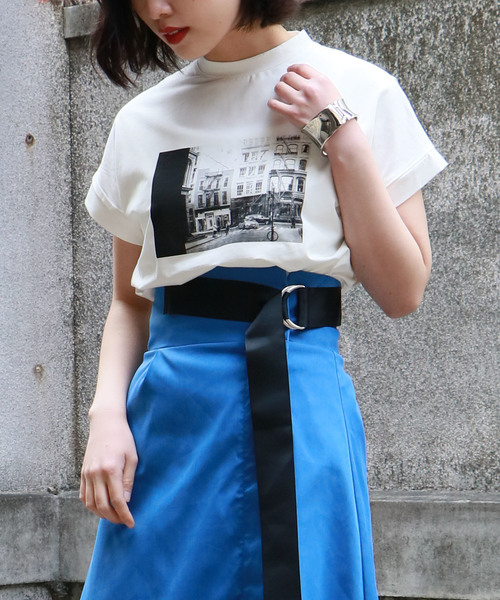 &g'aime（アンジェム）の「【&g'aime】フォトプリントTシャツ（Tシャツ/カットソー・レディース・ホワイト/ブラック・FREE）」の2枚目の写真