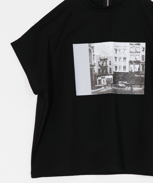 &g'aime（アンジェム）の「【&g'aime】フォトプリントTシャツ（Tシャツ/カットソー・レディース・ホワイト/ブラック・FREE）」の5枚目の写真