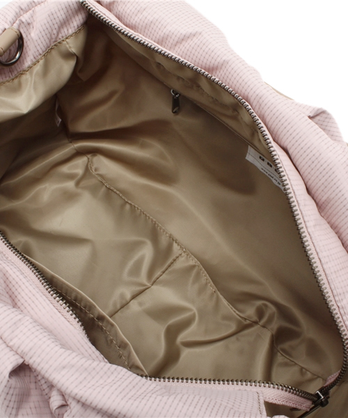 PLST(プラステ)の「格子柄2WAYナイロンショルダーバッグ(中)(ショルダーバッグ・レディース・ライトグレー/ネイビー/ピンク・FREE)」の15枚目の写真