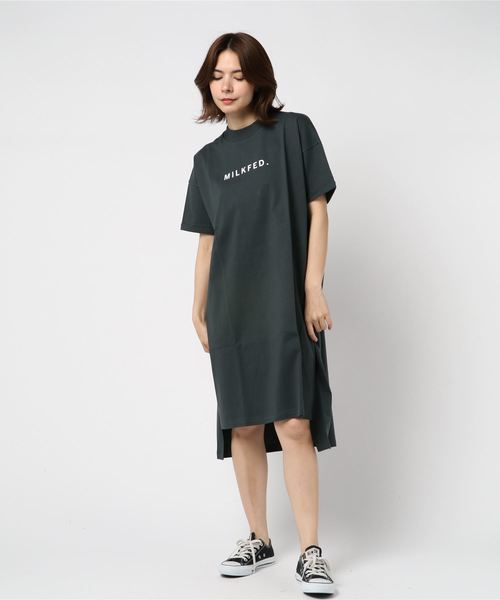 MILKFED.（ミルクフェド）の「ELLIE LOGO TEE DRESS（ワンピース・レディース・ネイビー/ホワイト/ブラック/チャコールグレー/ベージュ・ONE SIZE）」の3枚目の写真