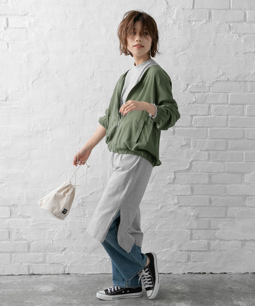 Newlyme(ニューリーミー)の「Vネックリネンブルゾン(ブルゾン・レディース・ブラック/ベージュ/カーキ・MEDIUM/LARGE)」の12枚目の写真