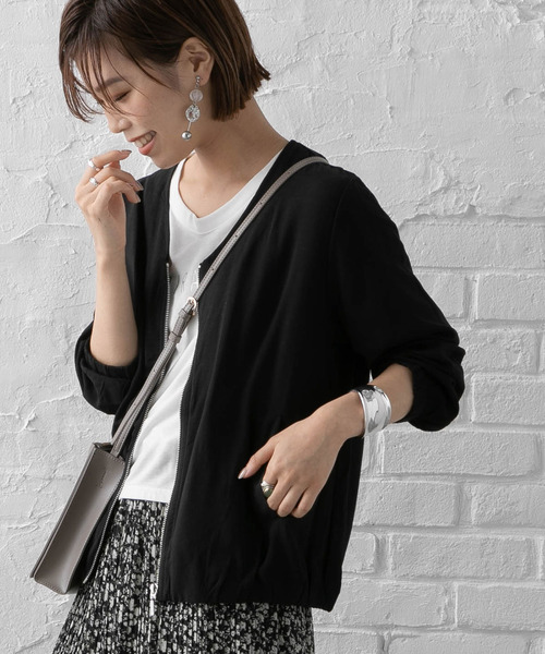 Newlyme(ニューリーミー)の「Vネックリネンブルゾン(ブルゾン・レディース・ブラック/ベージュ/カーキ・MEDIUM/LARGE)」の14枚目の写真