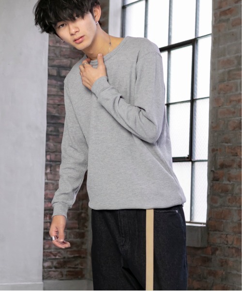 Beno(ビーノ)の「T/Cワッフル ロングレングス クルーネック Tシャツ(Tシャツ/カットソー・メンズ・ブラック/オフホワイト/グレー/ネイビー/ダークブラウン/ダークグリーン/サンドベージュ/ダークグレー/グレイッシュベージュ・M/L/LL/S)」の10枚目の写真