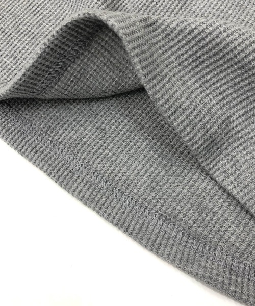 Beno(ビーノ)の「T/Cワッフル ロングレングス クルーネック Tシャツ(Tシャツ/カットソー・メンズ・ブラック/オフホワイト/グレー/ネイビー/ダークブラウン/ダークグリーン/サンドベージュ/ダークグレー/グレイッシュベージュ・M/L/LL/S)」の18枚目の写真