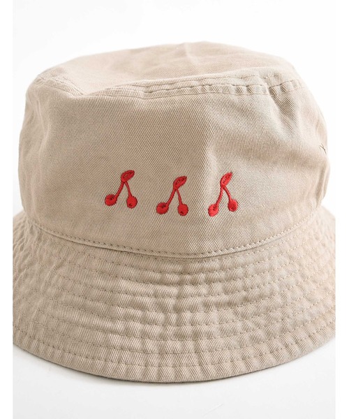 POU DOU DOU（プードゥドゥ）の「チェリー刺繍バケットハット（ハット・レディース・ホワイト/ベージュ/ネイビー・8）」の17枚目の写真