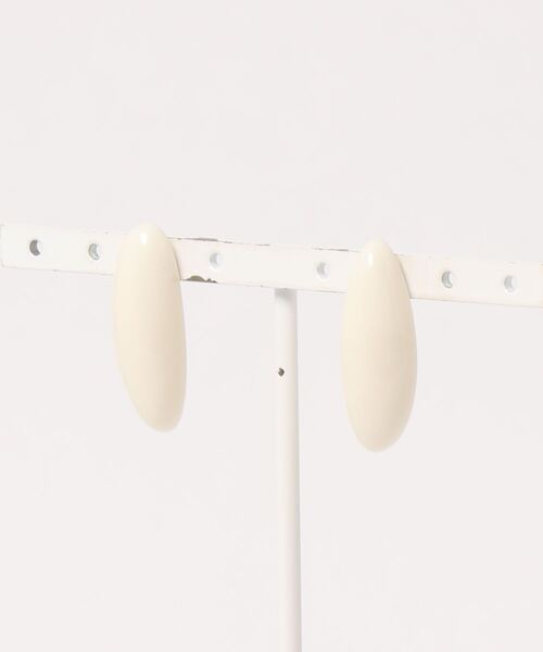 tone（トーン）の「【Caramel late】変形ピアス（ピアス（両耳用）・レディース・イエロー/グリーン/パープル/ブルー/ホワイト/オレンジ・FREE）」の2枚目の写真