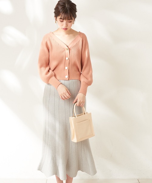 natural couture(ナチュラルクチュール)の「もちもちリブ金釦カーディガン(カーディガン/ボレロ・レディース・オフホワイト/ベージュ/ミント/ラベンダー/オレンジ・FREE)」の5枚目の写真