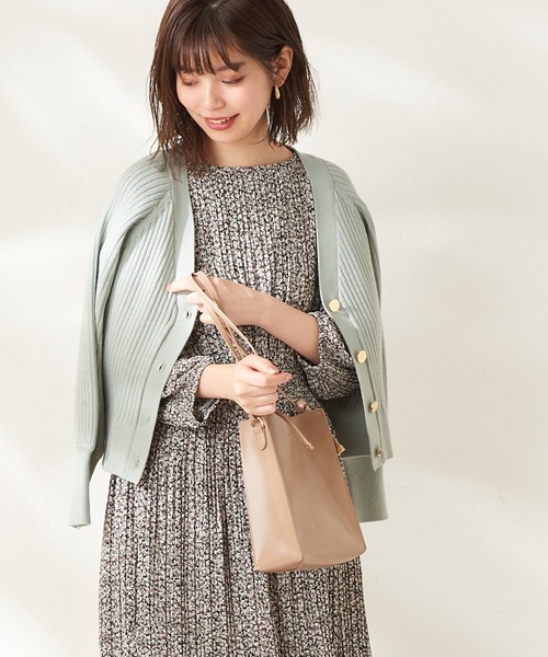 natural couture(ナチュラルクチュール)の「もちもちリブ金釦カーディガン(カーディガン/ボレロ・レディース・オフホワイト/ベージュ/ミント/ラベンダー/オレンジ・FREE)」の3枚目の写真