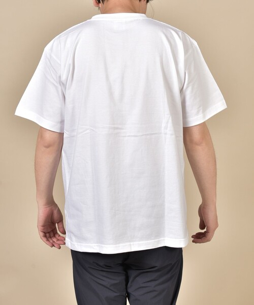 SHIPS（シップス）の「SU:【WEB限定】ワンポイント ロゴ エンブロイダリー Tシャツ（Tシャツ/カットソー・メンズ・ホワイト/ブラック/カーキ/ライトブルー/ピンク/ナチュラル/クリーム/ライトグリーン/ネイビー/グリーン/ダークグレー・S/M/L/XL）」の20枚目の写真