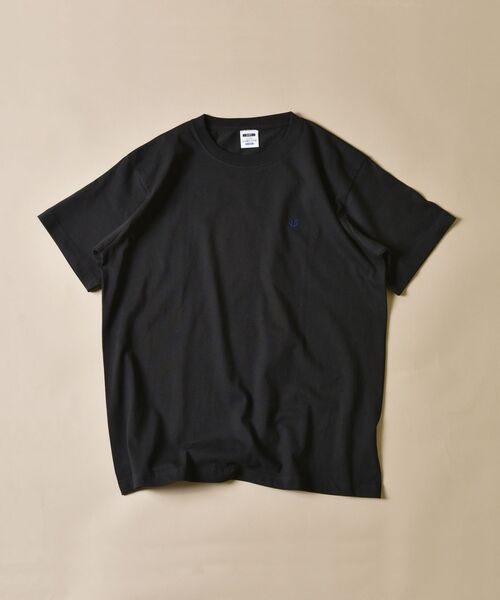SHIPS（シップス）の「SU:【WEB限定】ワンポイント ロゴ エンブロイダリー Tシャツ（Tシャツ/カットソー・メンズ・ホワイト/ブラック/カーキ/ライトブルー/ピンク/ナチュラル/クリーム/ライトグリーン/ネイビー/グリーン/ダークグレー・S/M/L/XL）」の3枚目の写真