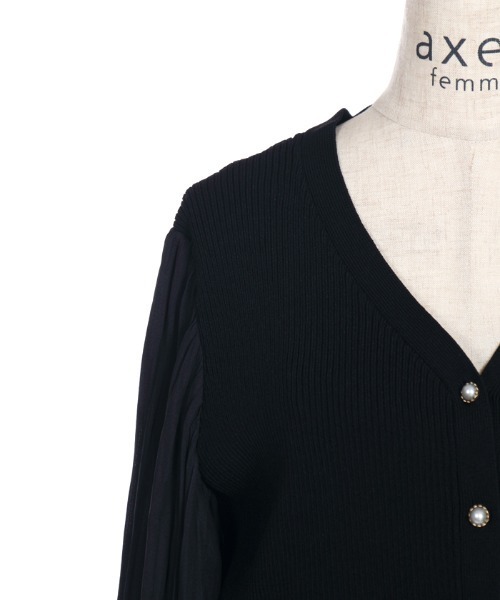 axes femme（アクシーズファム）の「プリーツ袖カットカーディガン（カーディガン/ボレロ・レディース・ブラック/ピンク/キナリ・MEDIUM）」の14枚目の写真