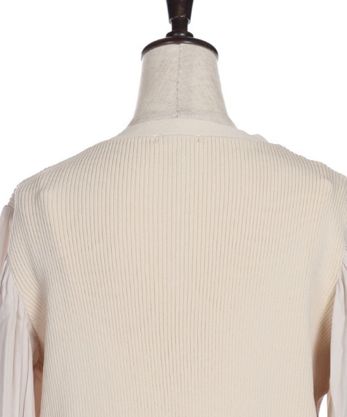 axes femme（アクシーズファム）の「プリーツ袖カットカーディガン（カーディガン/ボレロ・レディース・ブラック/ピンク/キナリ・MEDIUM）」の8枚目の写真