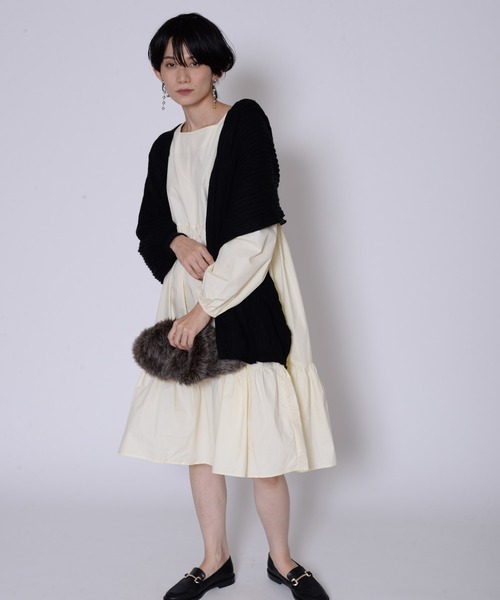 ECRIRE(エクリール)の「スクエアカットロングワンピース(ワンピース・レディース・ブラック/オフホワイト・フリー)」の14枚目の写真