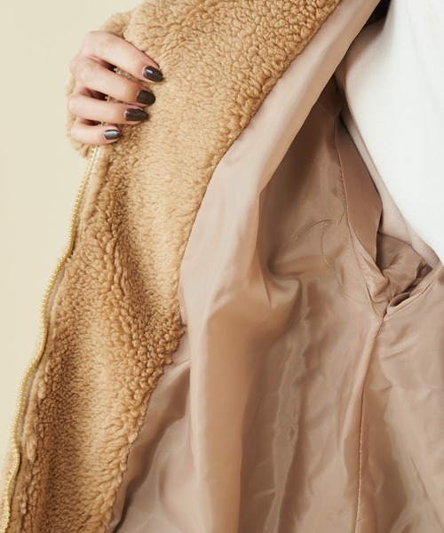 MIIA（ミーア）の「【ZOZO限定】ボアパーカージャケット（ブルゾン・レディース・ブラック/オフホワイト/ブルー/モカ・FREE）」の17枚目の写真