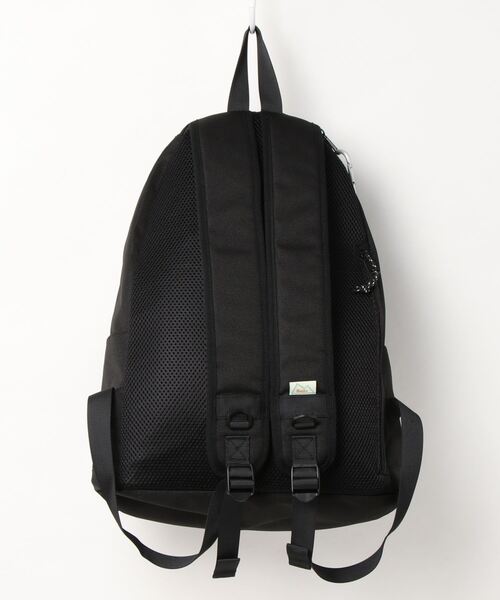 Jouet（ジョエット）の「【 Boite by jouet / ボワット バイ ジョエット 】 カラビナ バッグパック（バックパック/リュック・メンズ・ブラック/ベージュ/グリーン/パープル/チャコールグレー/ブラック×ベージュ・FREE）」の11枚目の写真