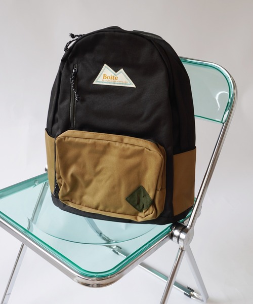 Jouet（ジョエット）の「【 Boite by jouet / ボワット バイ ジョエット 】 カラビナ バッグパック（バックパック/リュック・メンズ・ブラック/ベージュ/グリーン/パープル/チャコールグレー/ブラック×ベージュ・FREE）」の2枚目の写真