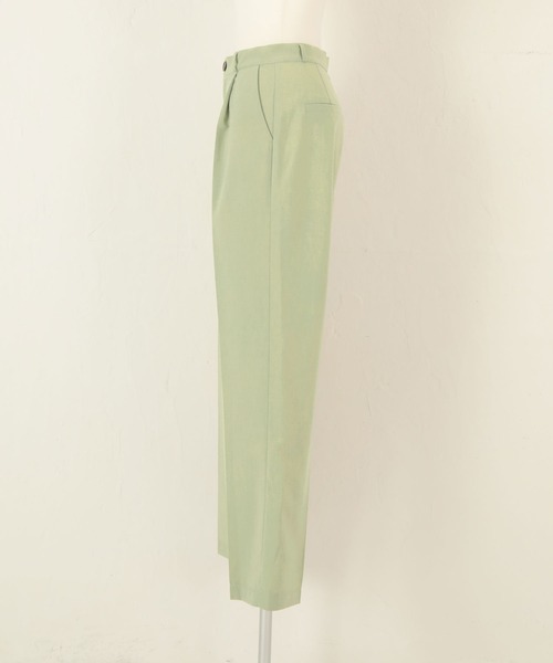 titivate(ティティベイト)の「センタープレスセミワイドスラックスパンツ(その他パンツ・レディース・グリーン系その他/ライトベージュ/モカ・S/M/L/XS)」の6枚目の写真