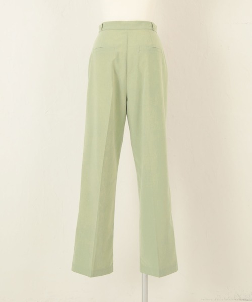 titivate(ティティベイト)の「センタープレスセミワイドスラックスパンツ(その他パンツ・レディース・グリーン系その他/ライトベージュ/モカ・S/M/L/XS)」の7枚目の写真