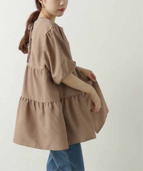 RAY CASSIN（レイカズン）の「リネンタッチティアードブラウス（シャツ/ブラウス・レディース・ブラウン/オフホワイト/ブルー・FREE）」の2枚目の写真