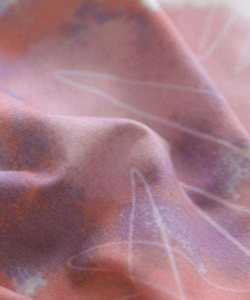 osharewalker（オシャレウォーカー）の「『水彩プリントドルマンTシャツ』（Tシャツ/カットソー・レディース・イエロー/ラベンダー・FREE）」の14枚目の写真