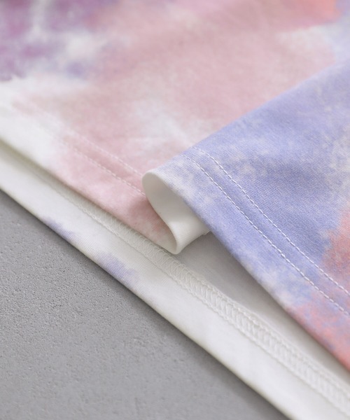 osharewalker（オシャレウォーカー）の「『水彩プリントドルマンTシャツ』（Tシャツ/カットソー・レディース・イエロー/ラベンダー・FREE）」の11枚目の写真