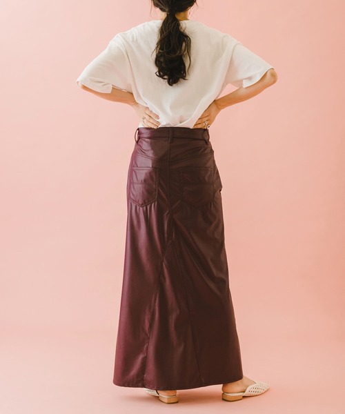 SENSE OF PLACE by URBAN RESEARCH(センスオブプレイスバイアーバンリサーチ)の「naturaglace×SENSE OF PLACE 『別注』ナチュラグラッセフェイクレザースカート(スカート・レディース・パープル/ブラウン/ピンク・ONE)」の21枚目の写真