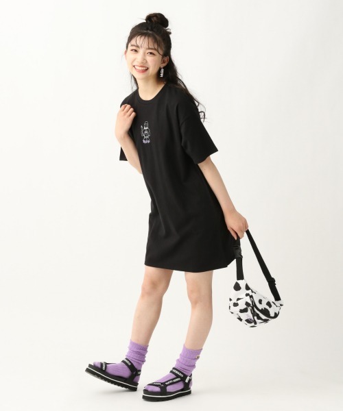 repipi armario（レピピ アルマリオ）の「【綿100%】3コマGirlイラストワンピース（ワンピース・キッズ・ブラック/ラベンダー/ホワイト・LARGE/SMALL/MEDIUM）」の20枚目の写真