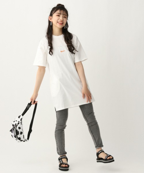 repipi armario（レピピ アルマリオ）の「【綿100%】3コマGirlイラストワンピース（ワンピース・キッズ・ブラック/ラベンダー/ホワイト・LARGE/SMALL/MEDIUM）」の18枚目の写真