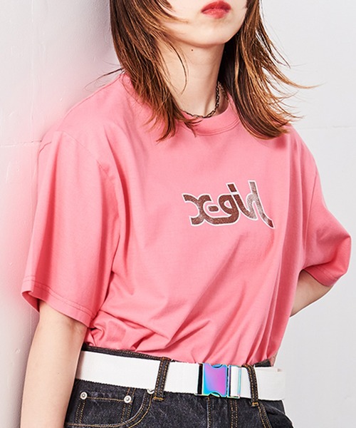 X-girl（エックスガール）の「GLITTER MILLS LOGO S/S TEE（Tシャツ/カットソー・レディース・ホワイト/ブラック/ピンク・M/S/L/XS）」の3枚目の写真