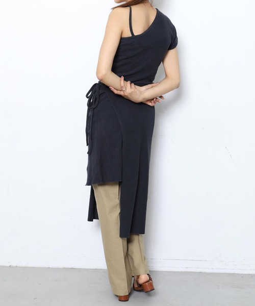 KIIRA(キーラ)の「Kiira BRUSH WRAP OP(ワンピース・レディース・ベージュ/ブラック・ONE SIZE)」の15枚目の写真