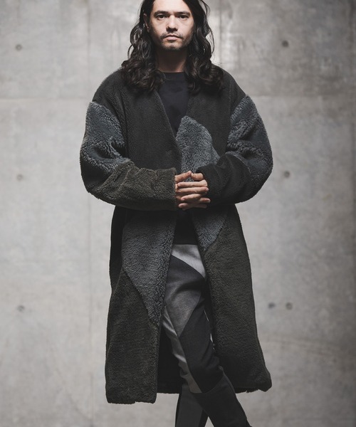 GLIMCLAP（グリムクラップ）の「mj8035-Shaggy material patchwork design coat コート（ノーカラーコート・メンズ・チャコール/ブラック/キャメル・M/S/L）」の3枚目の写真