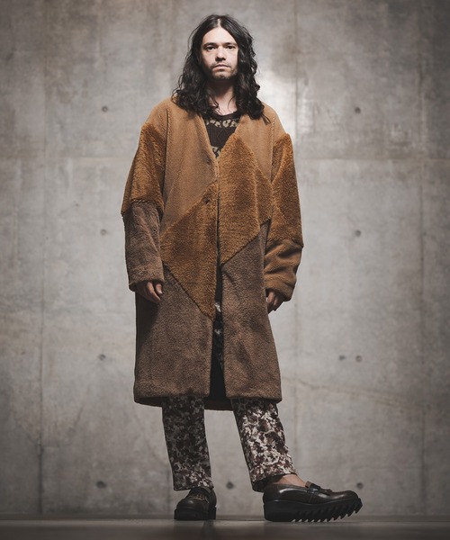GLIMCLAP（グリムクラップ）の「mj8035-Shaggy material patchwork design coat コート（ノーカラーコート・メンズ・チャコール/ブラック/キャメル・M/S/L）」の8枚目の写真