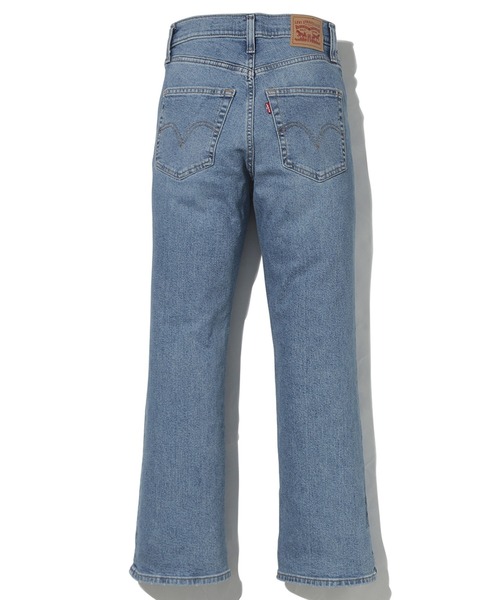 Levi's（リーバイス）の「HIGH WAISTED CROP フレア NIP AT THE BUD（デニムパンツ・レディース・ライトインディゴブルー・28inch/24inch/23inch/27inch/26inch/30inch/25inch）」の5枚目の写真