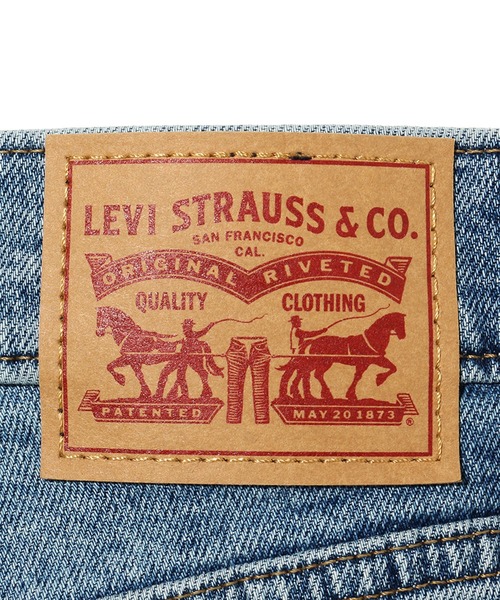 Levi's（リーバイス）の「HIGH WAISTED CROP フレア NIP AT THE BUD（デニムパンツ・レディース・ライトインディゴブルー・28inch/24inch/23inch/27inch/26inch/30inch/25inch）」の12枚目の写真