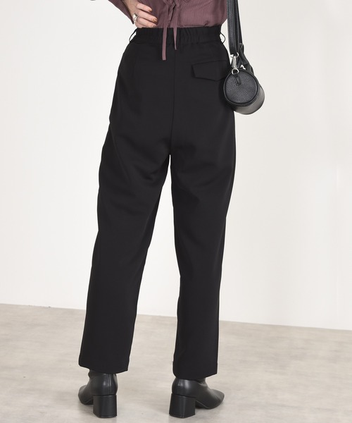 w closet（ダブルクローゼット）の「ダブルタックワイドスラックス（スラックス・レディース・ブラック/アイボリー/ブルー・マルチサイズ）」の12枚目の写真