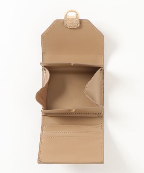 VENCEEXCHANGE（ヴァンスエクスチェンジ）の「【WEB限定】ひねり金具三つ折り財布（財布・レディース・ブラック/ブラウン/ベージュ/オフホワイト・FREE）」の5枚目の写真