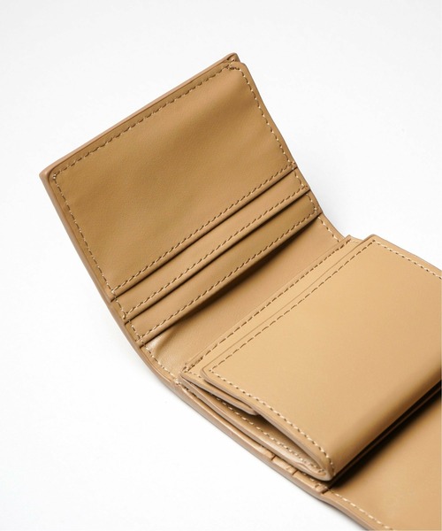 VENCEEXCHANGE（ヴァンスエクスチェンジ）の「【WEB限定】ひねり金具三つ折り財布（財布・レディース・ブラック/ブラウン/ベージュ/オフホワイト・FREE）」の18枚目の写真