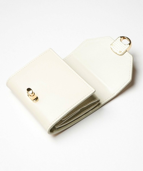 VENCEEXCHANGE（ヴァンスエクスチェンジ）の「【WEB限定】ひねり金具三つ折り財布（財布・レディース・ブラック/ブラウン/ベージュ/オフホワイト・FREE）」の15枚目の写真