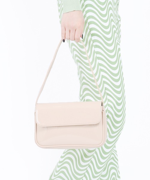 WC（ダブル シー）の「エナメルワンハンドルバッグ（ハンドバッグ・レディース・ブラック/ベージュ・FREE）」の7枚目の写真