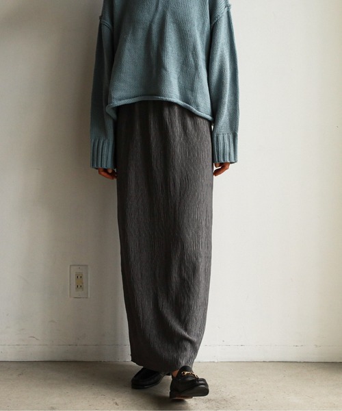 feepur（フェピュール）の「【セルフカット】クレープカットソータイトスカート（スカート・レディース・チャコールグレー/ブラック/モカ/オリーブ・MEDIUM）」の11枚目の写真