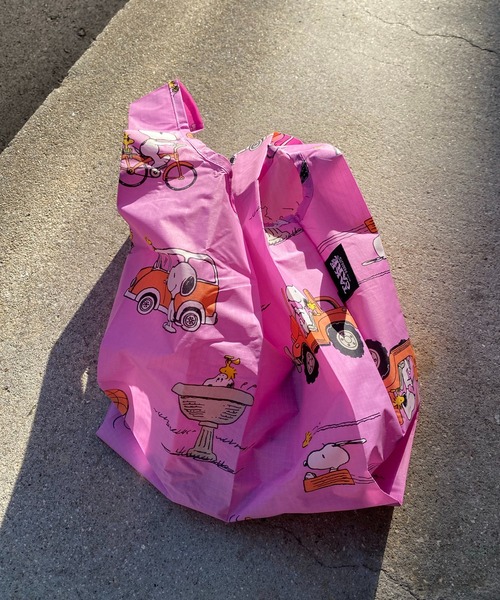 BAGGU(バグー)の「【BAGGU/バグゥ】PEANUTS BABY BAGGU(エコバッグ/サブバッグ・レディース・ブルー系その他/イエロー/ピンク・FREE)」の2枚目の写真